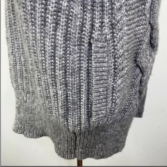 INTERMIX Carlyle Cable Chunky Knit Cardigan size M/L - Picture 8 of 11